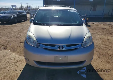 2010 Toyota Sienna Xle from USA, damaged, VIN 5TDDK4CC1AS032513